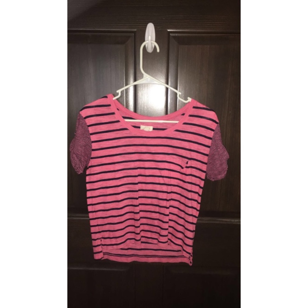 Short Sleeve Kinda Crop